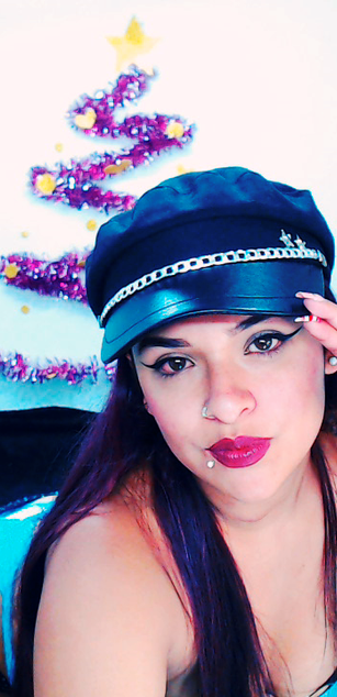 Model - BellakDoll striptease