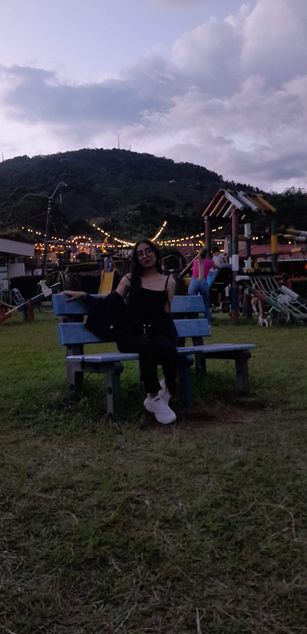 Model - Bellatrix Mia striptease