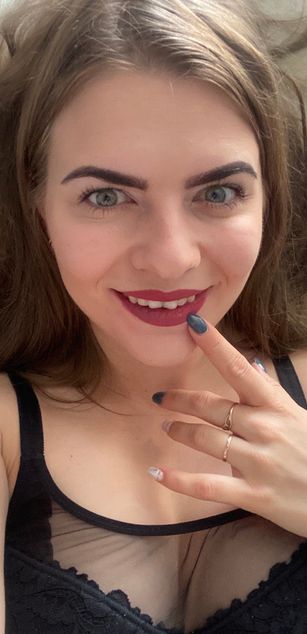 Model - LilyDolly69 boobs