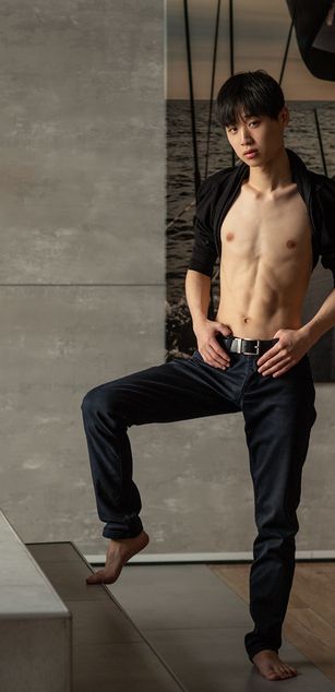 Model - RIN_HUGO sexy