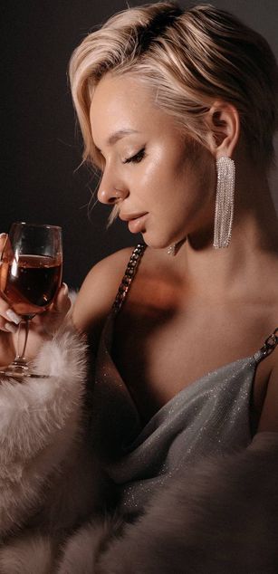 Model - Avrora pantyhose