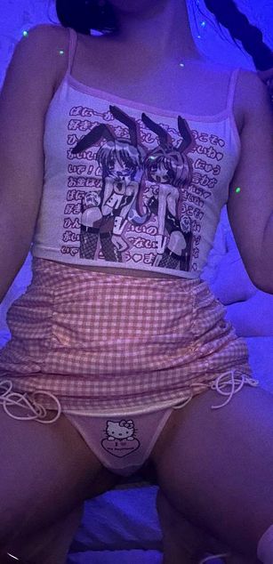 Model - Pretty Betty deepthroat