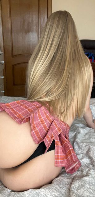 Model - Lunalee sexy