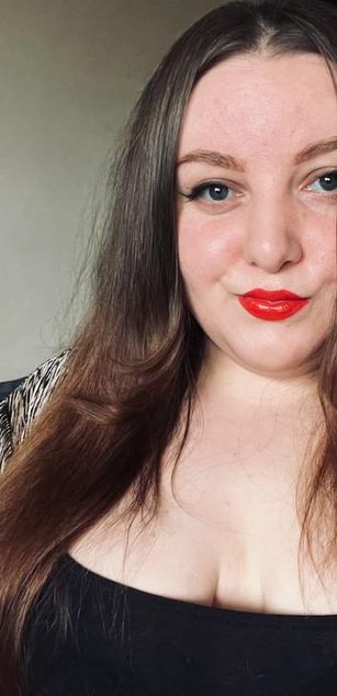 Model - CamilaAubrey lips