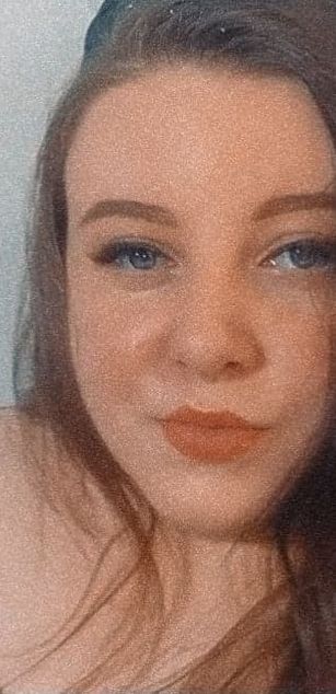 Model - CamilaAubrey lips