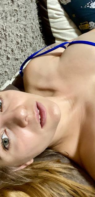 Model - LilyDolly69 boobs