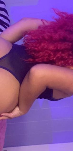 Model - Anny Williams ass