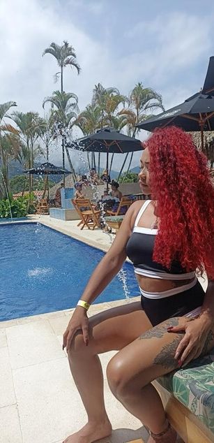 Model - Anny Williams ass