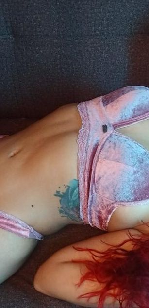 Model - Anny Williams ass