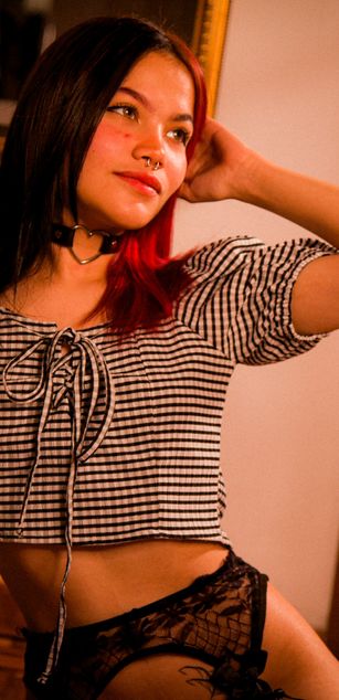 Model - molly evans deepthroat