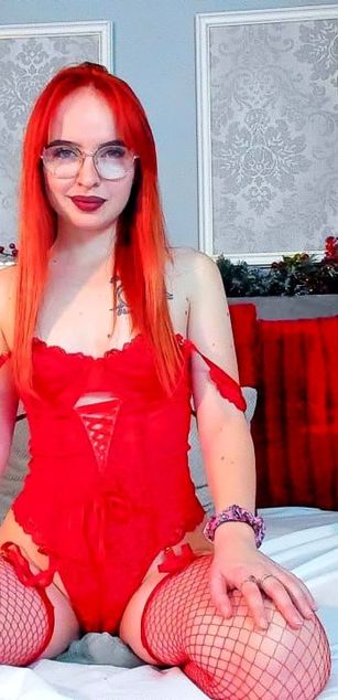 Model - RoxieJoy blowjob