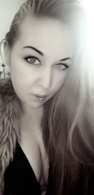 Model - Nasty Von Nette bigboobs