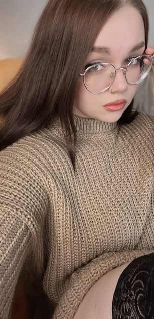 Model - Eva Brownie curvy