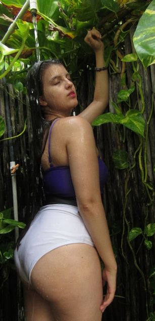 Model - Olivia Falcon roleplay