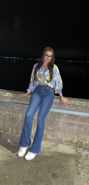 Model - NadiraNoor bigboobs