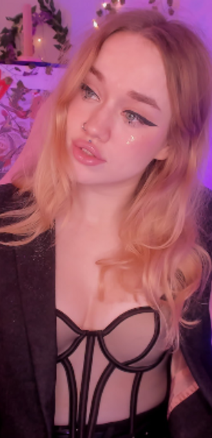 Model - FionaPowerpuff deepthroat