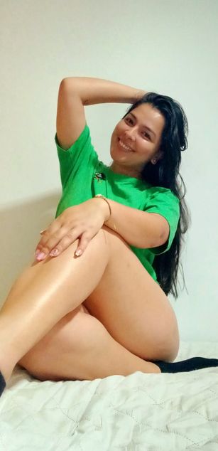 Model - Iris Moira blowjob