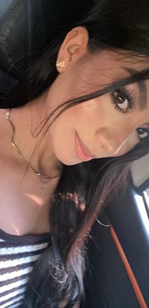 Model - Abby Gray deepthroat