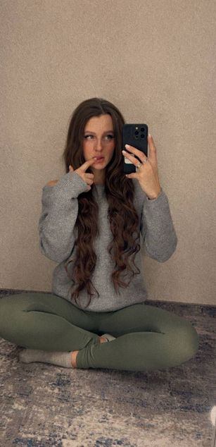 Model - Wendy striptease