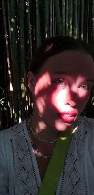 Model - prettyandshy deepthroat