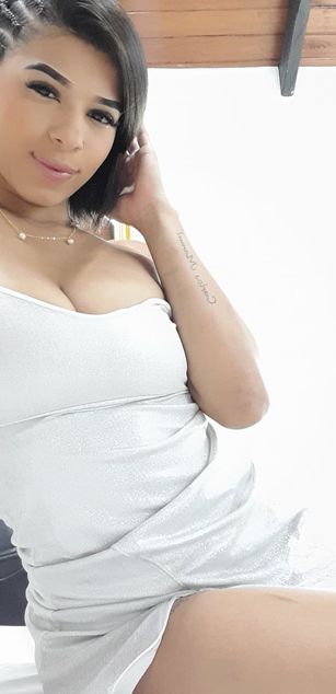 Model - TiaraRosse deepthroat