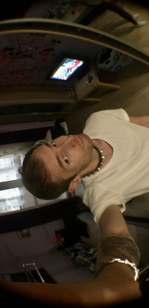 Model - Conor_Cat young