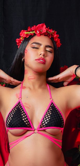 Model - Evely Smith blowjob