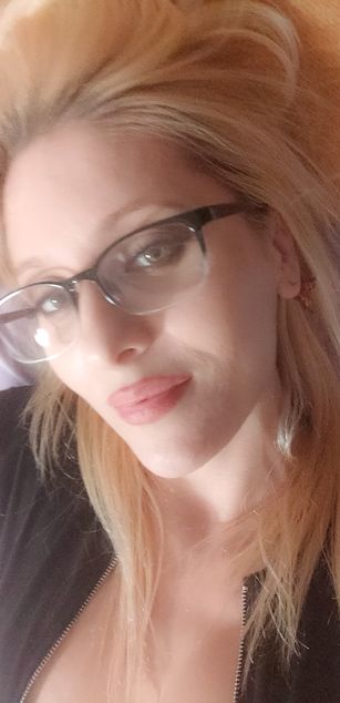 Model - Entitled Bitch dirtytalk