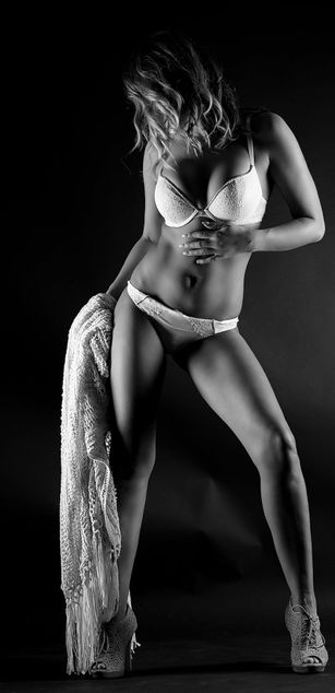 Model - Emily Bright bigtits