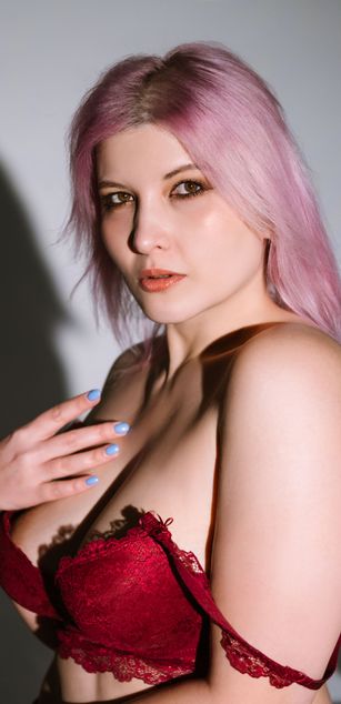 Model - Olisunny curvy