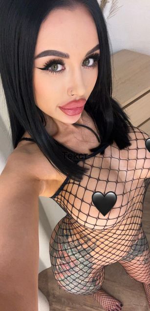 Model - kimberry bigtits