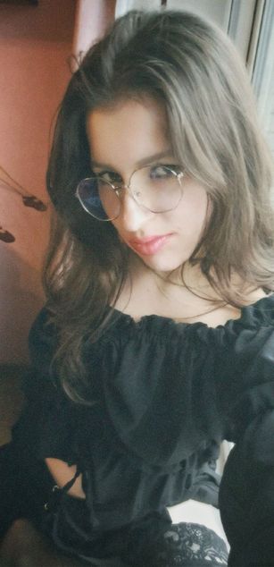 Model - Penelope striptease