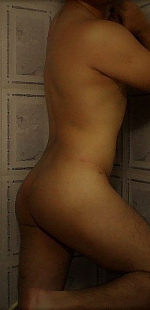 Model - Rayan-Machine masturbation