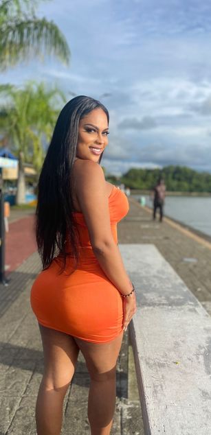 Model - Victoria phillips bigcock