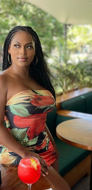 Model - Victoria phillips bigcock