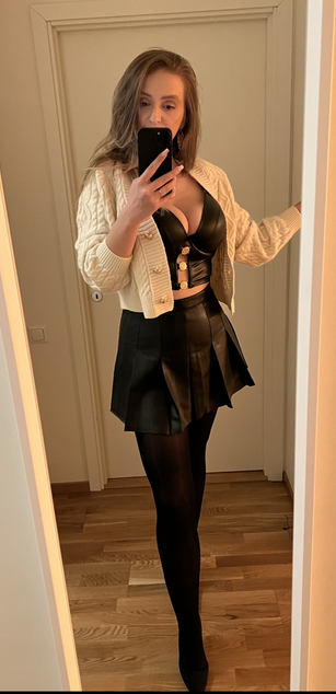 Model - AshleyPerkins sex