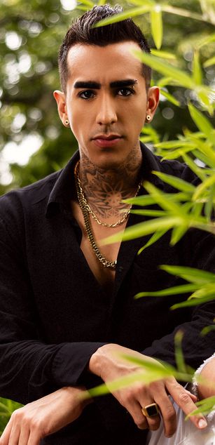 Model - Donovan feet