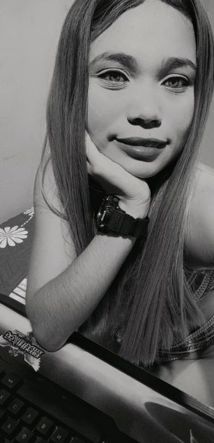 Model - linda purple teen