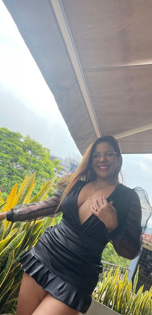 Model - Kasandra Hale deepthroat