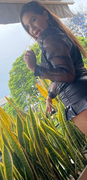 Model - Kasandra Hale deepthroat