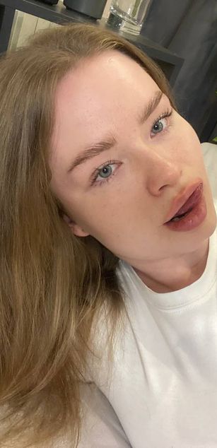 Model - VikiGlem deepthroat