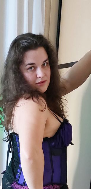 Model - Karina Hart roleplay