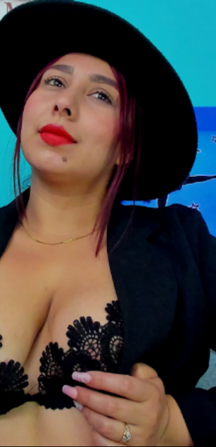 Model - paulina castro deepthroat