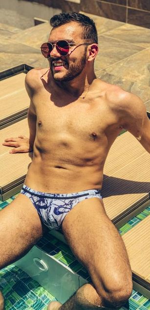 Model - Simon blowjob