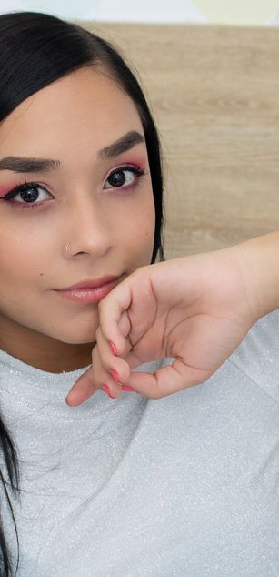 Model - Molly Will sexy