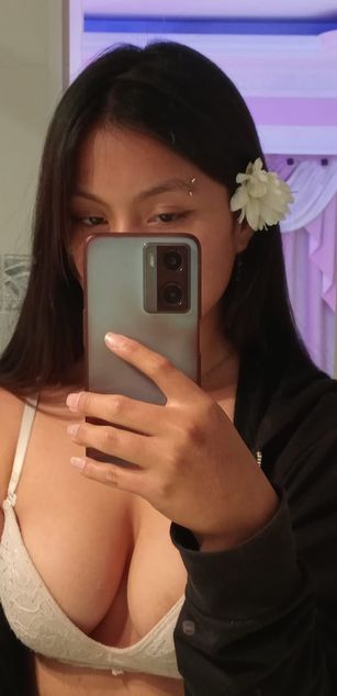 Model - Megara Polifem teen