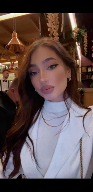 Model - ArielFlame sexy