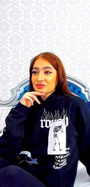 Model - ArielFlame sexy