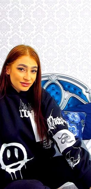 Model - ArielFlame sexy