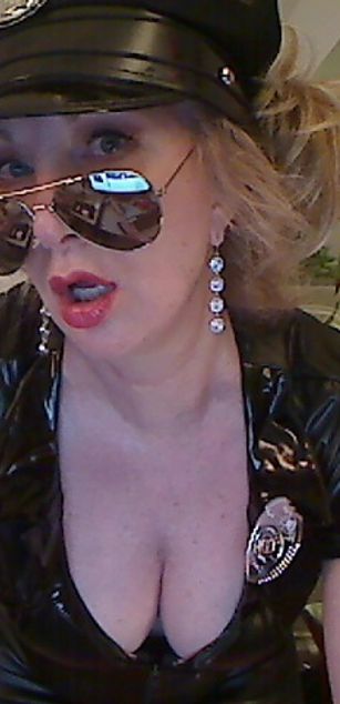 Model - JoyLovewell roleplay